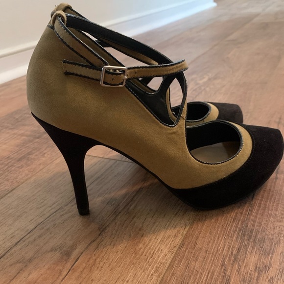 JustFab Shoes - Two-tones pumps